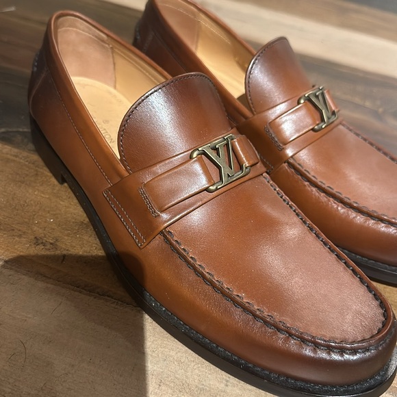 Louis Vuitton Men’s LV Monogram Loafer - excellent condition and never worn - Picture 2 of 4